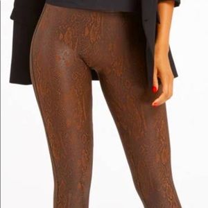COPY - Spanx Faux Leather Snakeskin Legging size XL